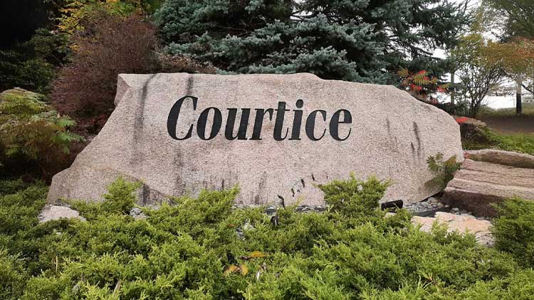 moving courtice