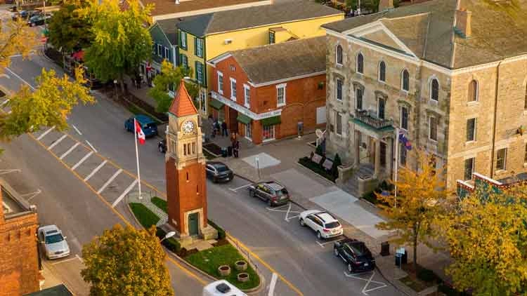 moving niagara on the lake